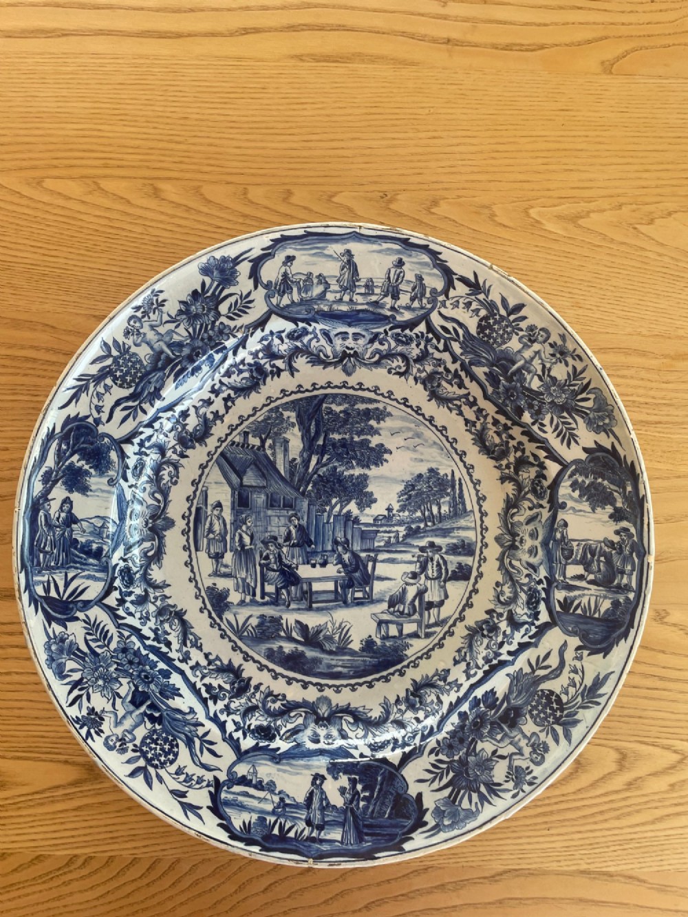 Dutch Delft charger