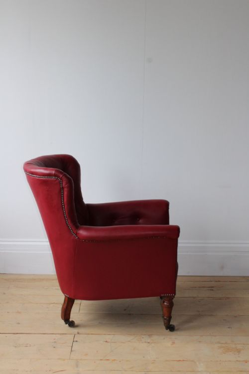 MATCHED PAIR OF LEATHER CLUB CHAIRS - ADDITIONAL PHOTO 5