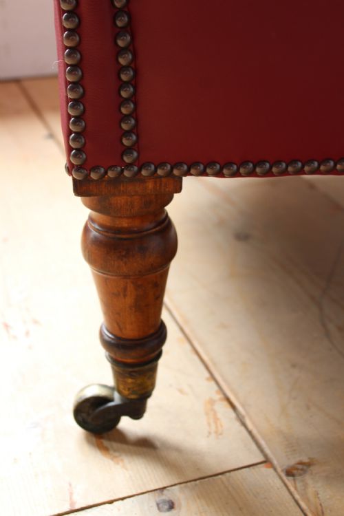 MATCHED PAIR OF LEATHER CLUB CHAIRS - ADDITIONAL PHOTO 6