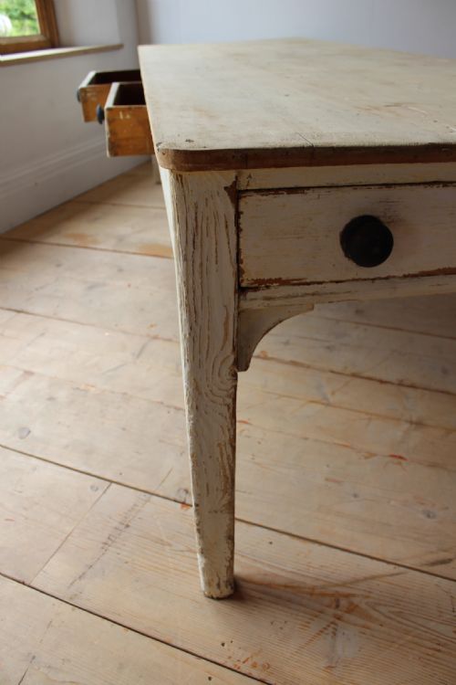 19TH CENTURY SCRUBBED TOP TABLE - ADDITIONAL PHOTO 3