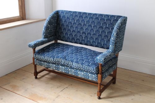 ARTS AND CRAFTS WALNUT SOFA - ADDITIONAL PHOTO 2