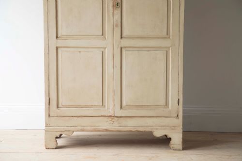 GEORGE III PINE CUPBOARD - ADDITIONAL PHOTO 4