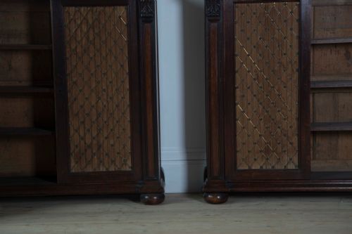 PAIR OF COUNTRY HOUSE CABINETS - ADDITIONAL PHOTO 3