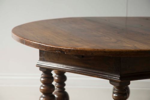 18TH CENTURY CENTER TABLE - ADDITIONAL PHOTO 2