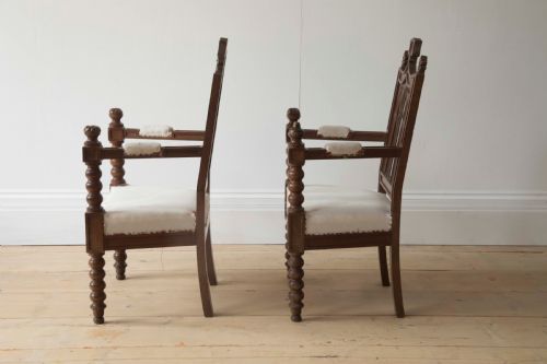 PAIR OF GOTHIC STYLE ARMCHAIRS - ADDITIONAL PHOTO 2