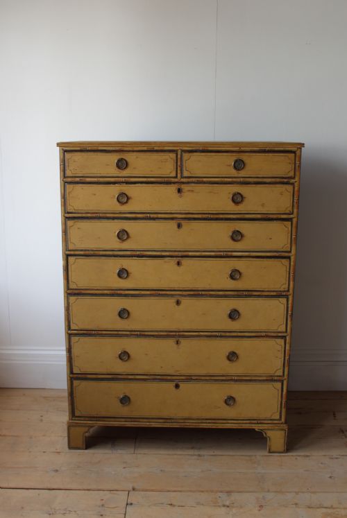 LARGE 19TH CENTURY PINE CHEST - ADDITIONAL PHOTO 6