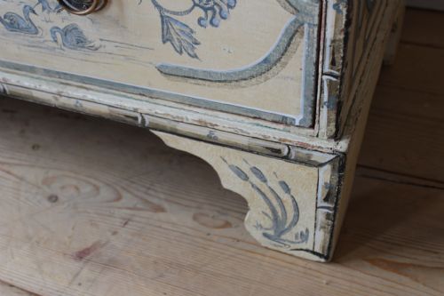 19TH CENTURY PINE CHEST - ADDITIONAL PHOTO 5