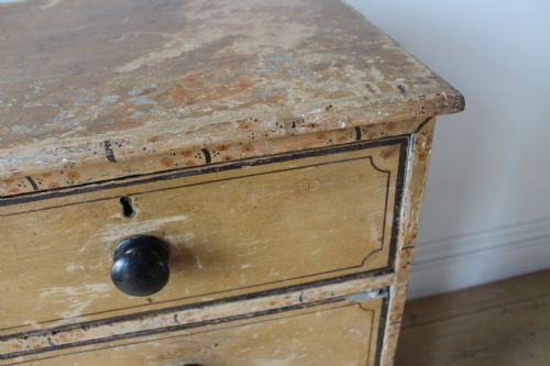 19TH CENTURY CHEST OF DRAWERS - ADDITIONAL PHOTO 4