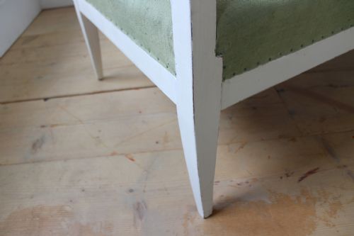 19TH CENTURY RESTORED GOTHIC DAY BED - ADDITIONAL PHOTO 5