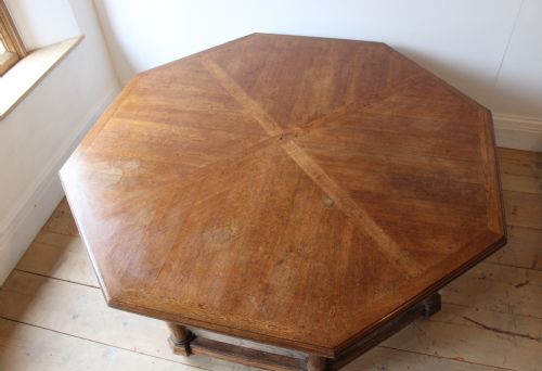 LARGE 19TH CENTURY CENTRE TABLE - ADDITIONAL PHOTO 2