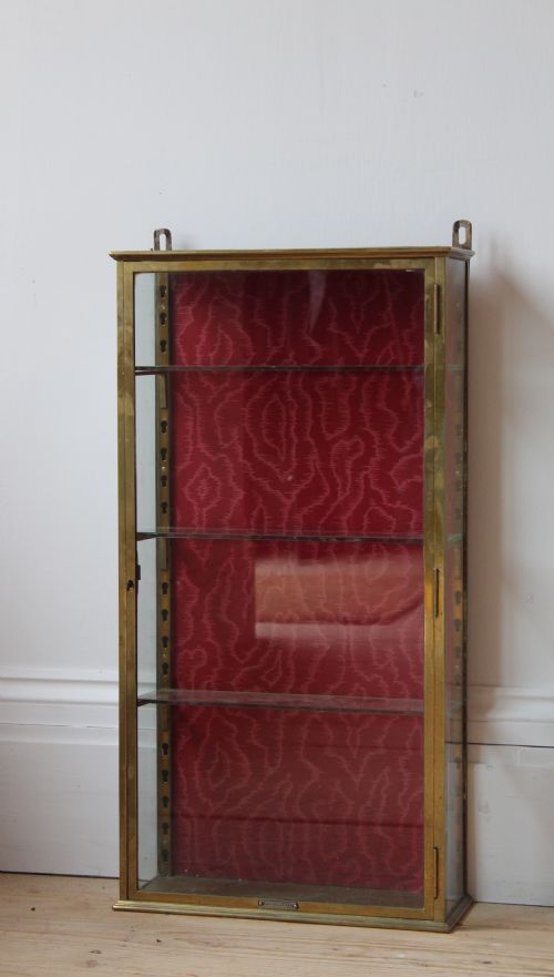 19TH DISPLAY CABINET - ADDITIONAL PHOTO 1