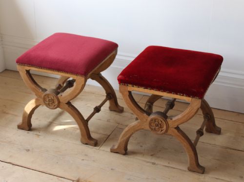 PAIR OF GOTHIC PUGIN STYLE STOOLS - ADDITIONAL PHOTO 1