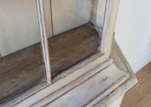 18TH CENTURY DISPLAY CABINET - ADDITIONAL PHOTO 5