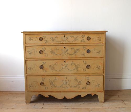 19th century georgian chest - CATEGORY: ANTIQUE CHEST OF DRAWERS - DATED 19TH CENTURY