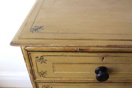 19TH CENTURY CHEST OF DRAWERS - ADDITIONAL PHOTO 4