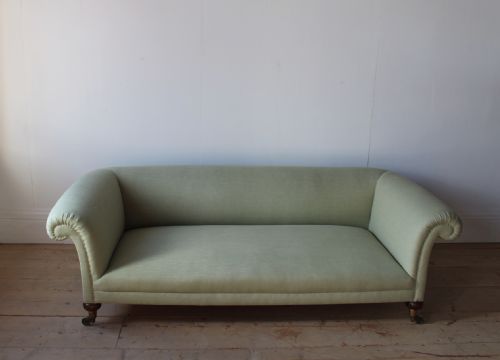 19TH CENTURY COUNTY HOUSE SOFA - ADDITIONAL PHOTO 1