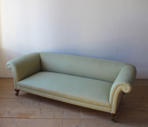 19TH CENTURY COUNTY HOUSE SOFA - ADDITIONAL PHOTO 2