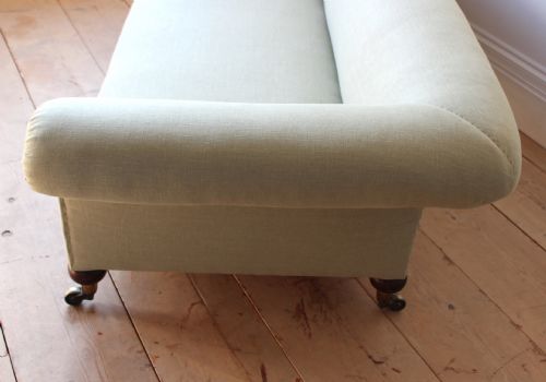 19TH CENTURY COUNTY HOUSE SOFA - ADDITIONAL PHOTO 3