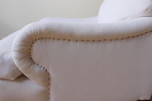 MATCHED PAIR OF HOWARD STYLE BRIDGEWATER ARMCHAIRS - ADDITIONAL PHOTO 5