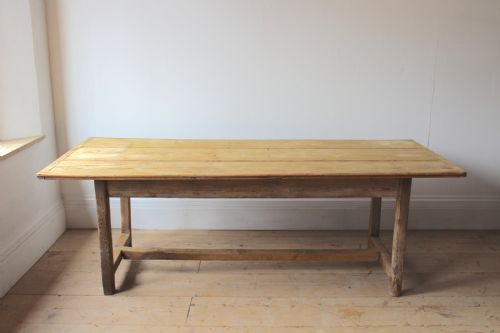 19th century refectory table - CATEGORY: ANTIQUE TABLES - DATED 19TH CENTURY
