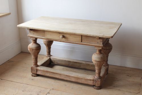 17TH CENTURY REFECTORY TABLE - ADDITIONAL PHOTO 2