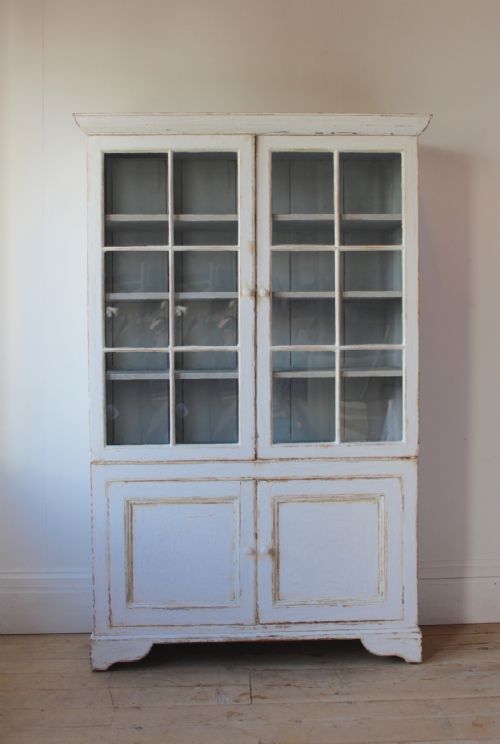 19th century english bookcase - CATEGORY: ANTIQUE BOOKCASES - DATED 19TH CENTURY