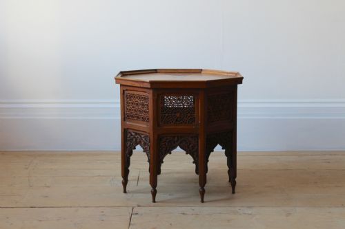 19th century indian table - CATEGORY: ANTIQUE TABLES - DATED 19TH CENTURY