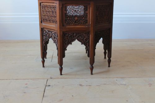 19TH CENTURY INDIAN TABLE - ADDITIONAL PHOTO 4
