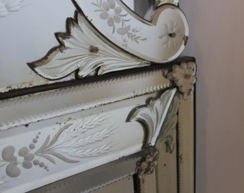 19TH CENTURY VENETIAN MIRROR - ADDITIONAL PHOTO 1