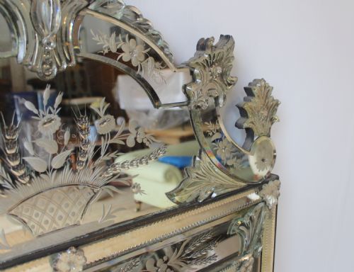 19TH CENTURY VENETIAN MIRROR - ADDITIONAL PHOTO 2