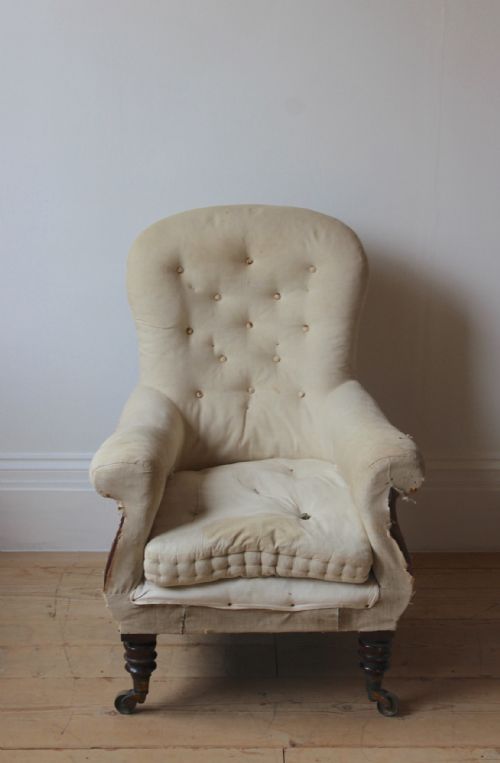 19th century armchair - CATEGORY: ANTIQUE CHAIRS - DATED 19TH CENTURY