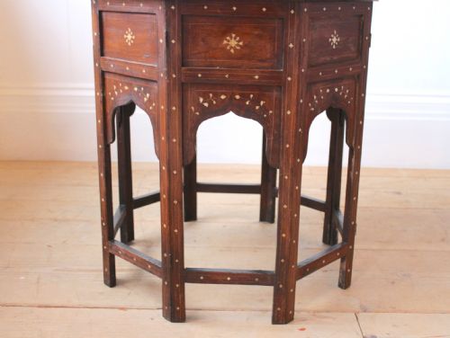19TH CENTURY HOSHIARPUR TABLE - ADDITIONAL PHOTO 3