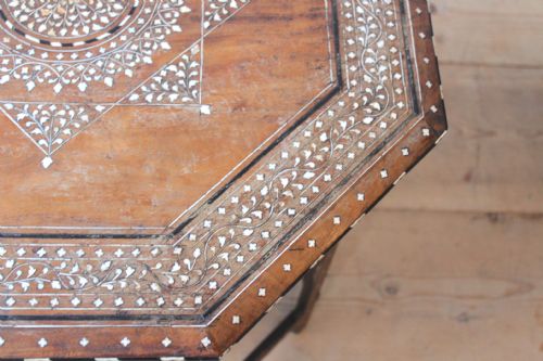 19TH CENTURY HOSHIARPUR TABLE - ADDITIONAL PHOTO 4