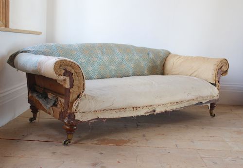 19th century howard and sons sofa - CATEGORY: ANTIQUE SOFAS - DATED 19TH CENTURY