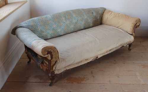 19TH CENTURY HOWARD AND SONS SOFA - ADDITIONAL PHOTO 1