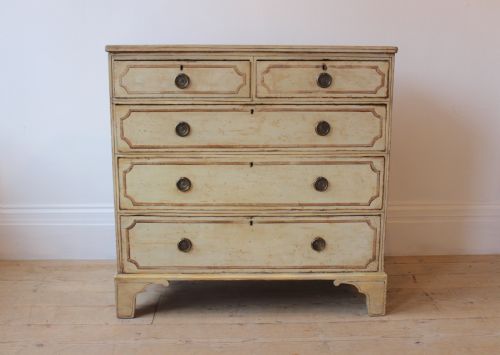 19th century chest of drawers - CATEGORY: ANTIQUE CHEST OF DRAWERS - DATED 19TH CENTURY