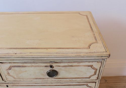 19TH CENTURY CHEST OF DRAWERS - ADDITIONAL PHOTO 4