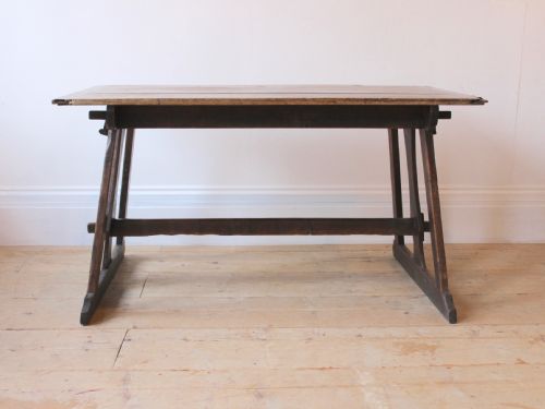 19th century refectory table - CATEGORY: ANTIQUE TABLES - DATED 19TH CENTURY