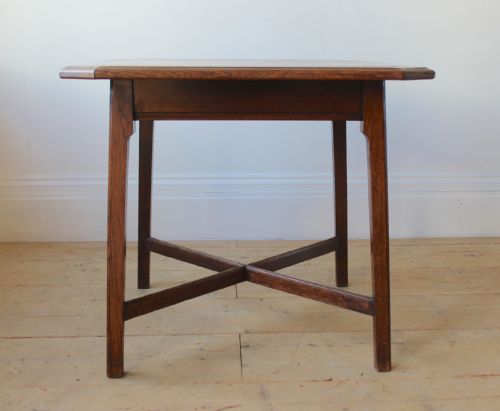 19th century lamp table - CATEGORY: ANTIQUE TABLES - DATED 19TH CENTURY