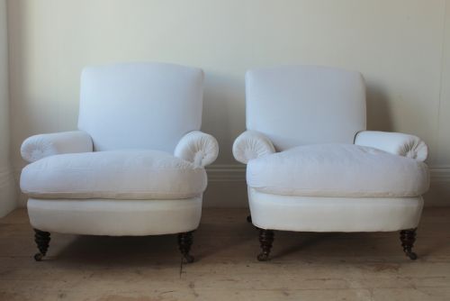 large pair of country house armchairs - CATEGORY: ANTIQUE CHAIRS - DATED 19TH CENTURY