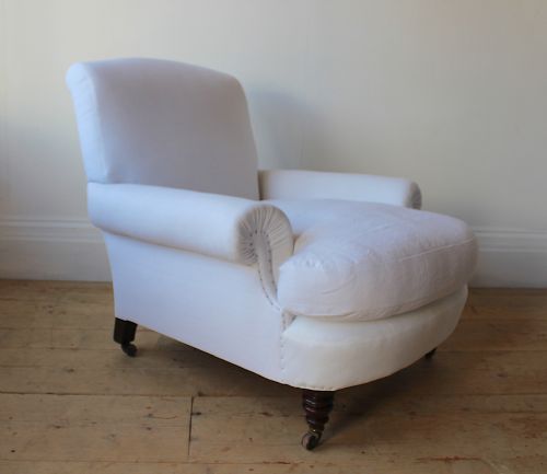 LARGE PAIR OF COUNTRY HOUSE ARMCHAIRS - ADDITIONAL PHOTO 2