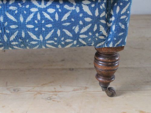 19TH CENTURY HOWARD STYLE ARMCHAIR - ADDITIONAL PHOTO 4