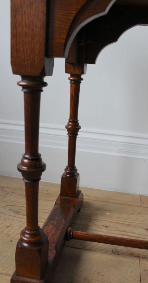 19TH CENTURY PUGIN STYLE TABLE - ADDITIONAL PHOTO 3