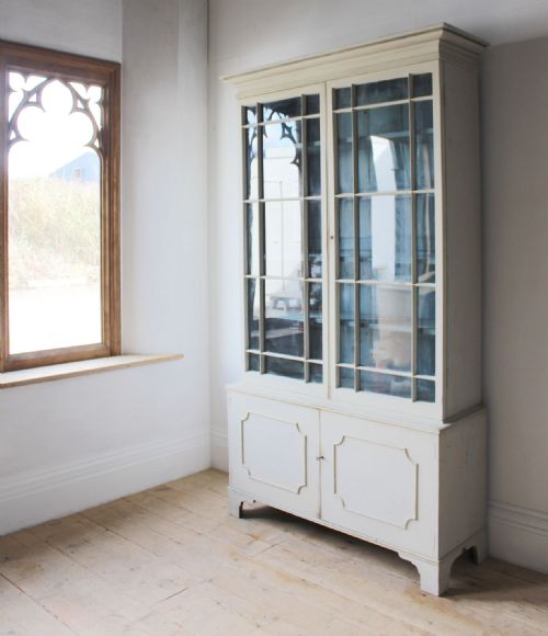 19TH CENTURY ASTRAGAL CABINET - ADDITIONAL PHOTO 1