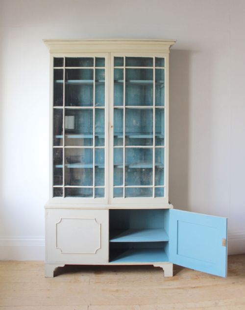 19TH CENTURY ASTRAGAL CABINET - ADDITIONAL PHOTO 2