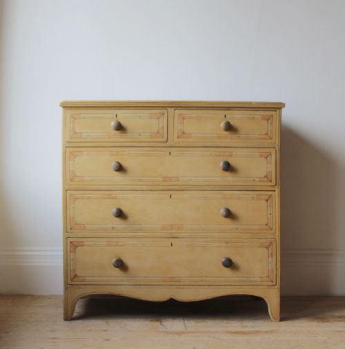 19th century chest of drawers - CATEGORY: ANTIQUE CHEST OF DRAWERS - DATED 19TH CENTURY