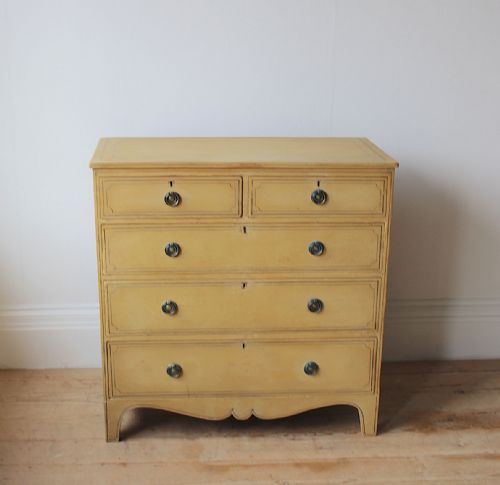 19th century chest of drawers - CATEGORY: ANTIQUE CHEST OF DRAWERS - DATED 19TH CENTURY