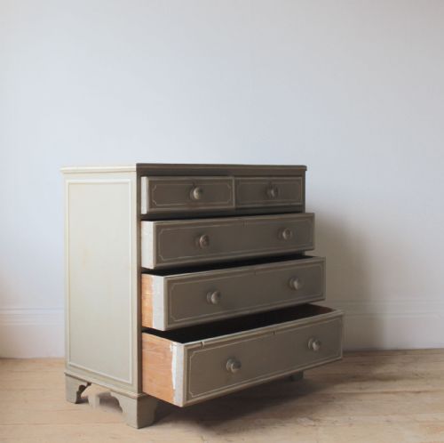 19TH CENTURY CHEST OF DRAWERS - ADDITIONAL PHOTO 3