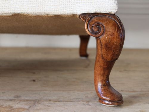 PAIR OF 19TH CENTURY HOWARD AND SONS ARMCHAIRS - ADDITIONAL PHOTO 3