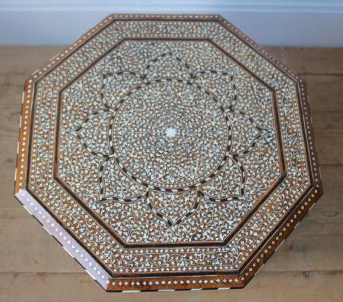 19TH CENTURY INDIAN HOSHIAPUR SIDE TABLE - ADDITIONAL PHOTO 2